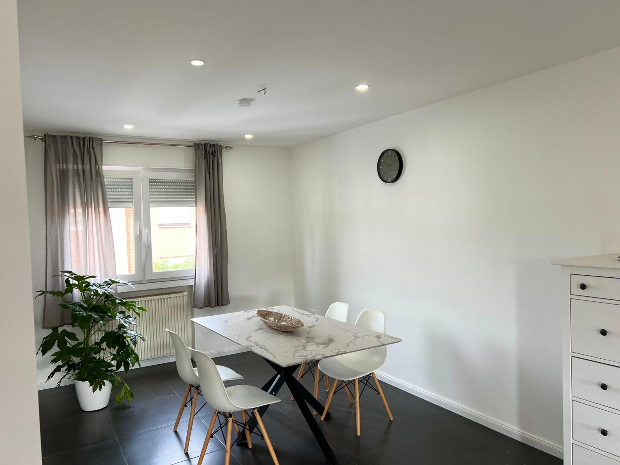 Elegante Apartment In Erftstadt Mit Balkon, Zentral, Bahnhof Nah, Phantasialand Bruehl Bei Cologne ภายนอก รูปภาพ